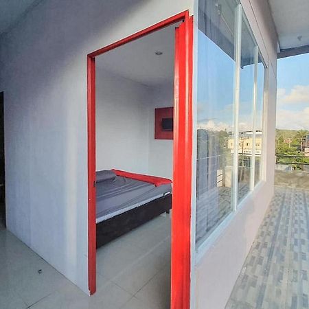 Sky Residence Tomohon Mitra Reddoorz Eksteriør bilde