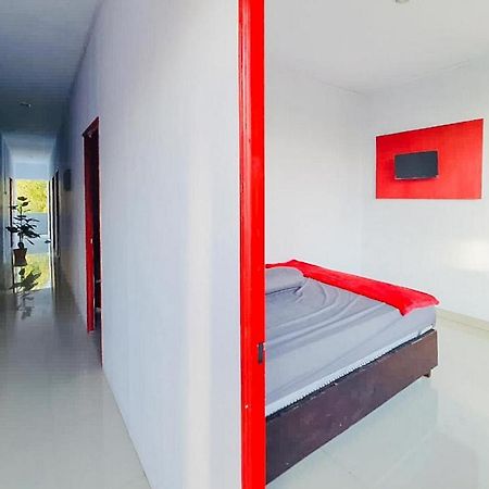 Sky Residence Tomohon Mitra Reddoorz Eksteriør bilde