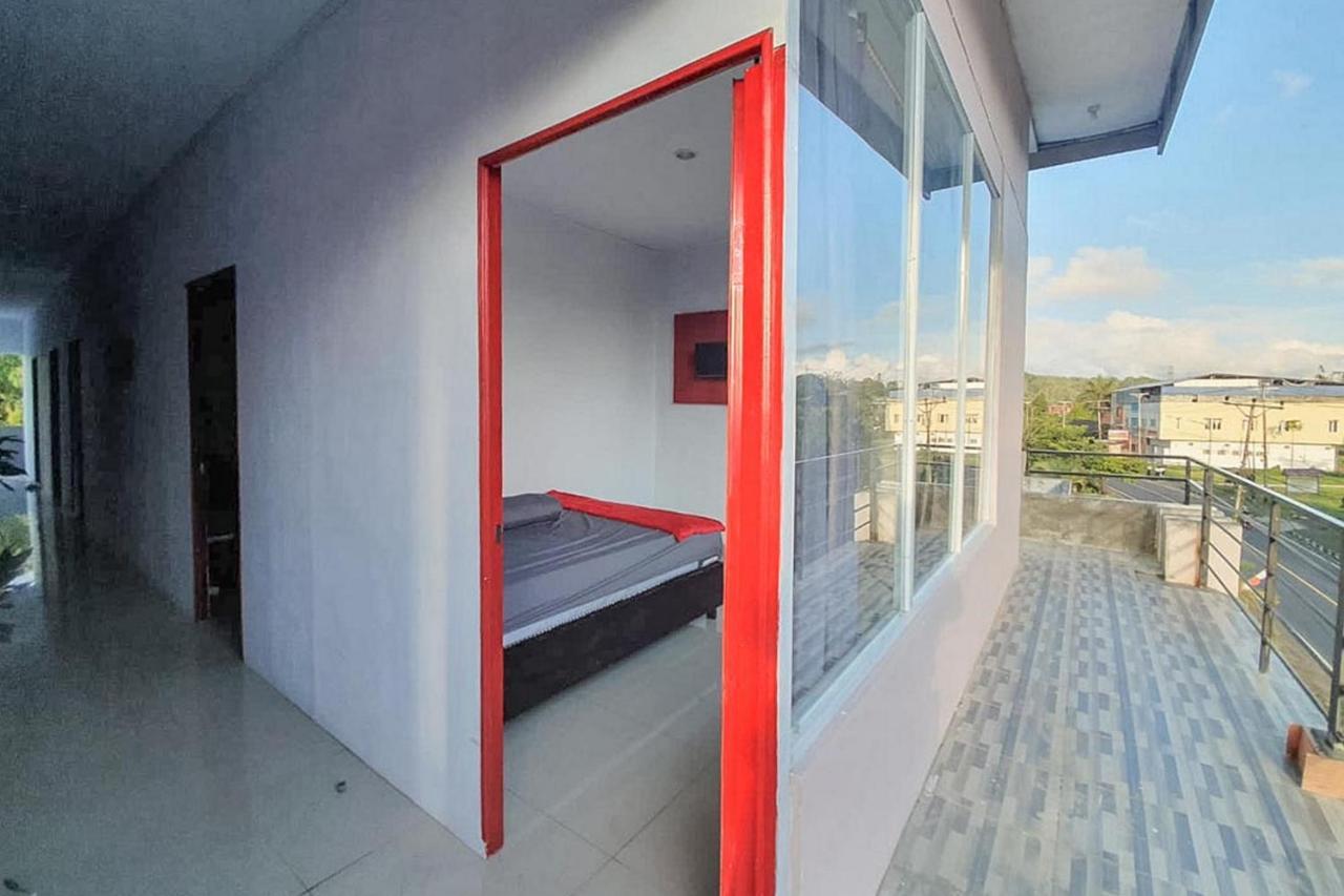 Sky Residence Tomohon Mitra Reddoorz Eksteriør bilde